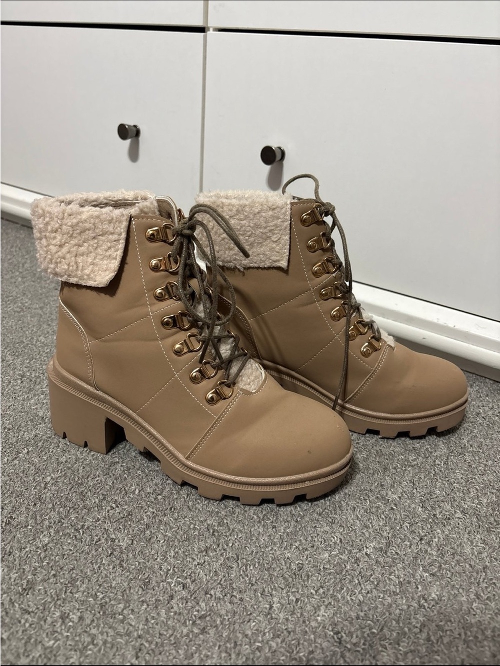 SHEIN Brown Boots With Fur Lining